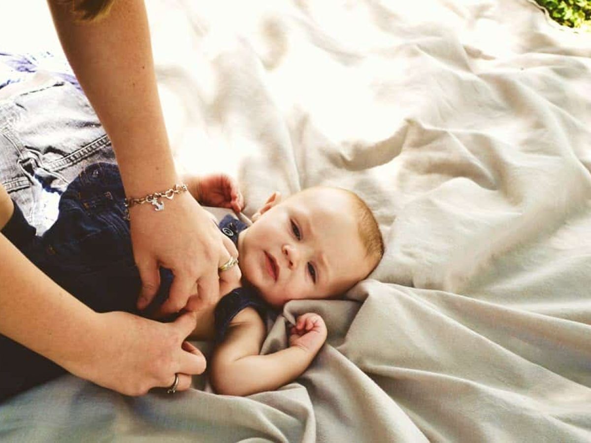 baby suddenly hates diaper changes