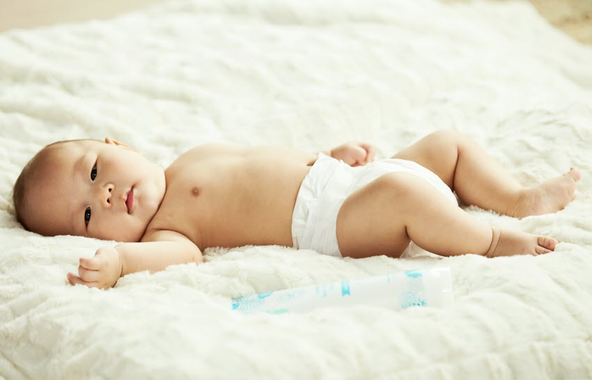 baby suddenly hates diaper changes