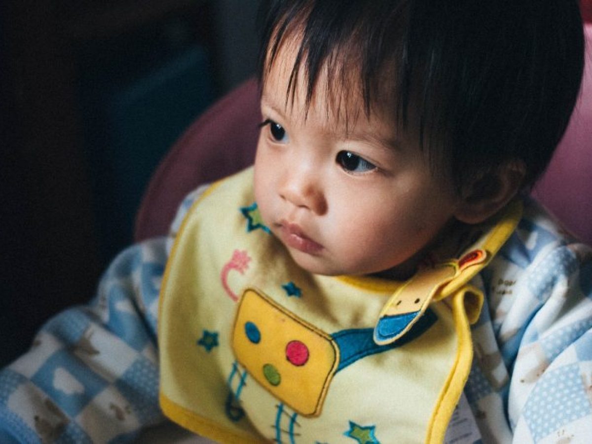 best bibs for feeding solids