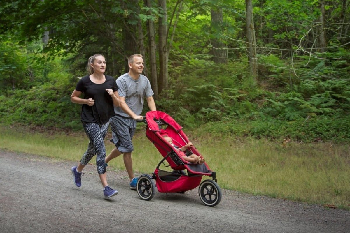 10 Lightweight Jogging Strollers for 2020 Compact & Small