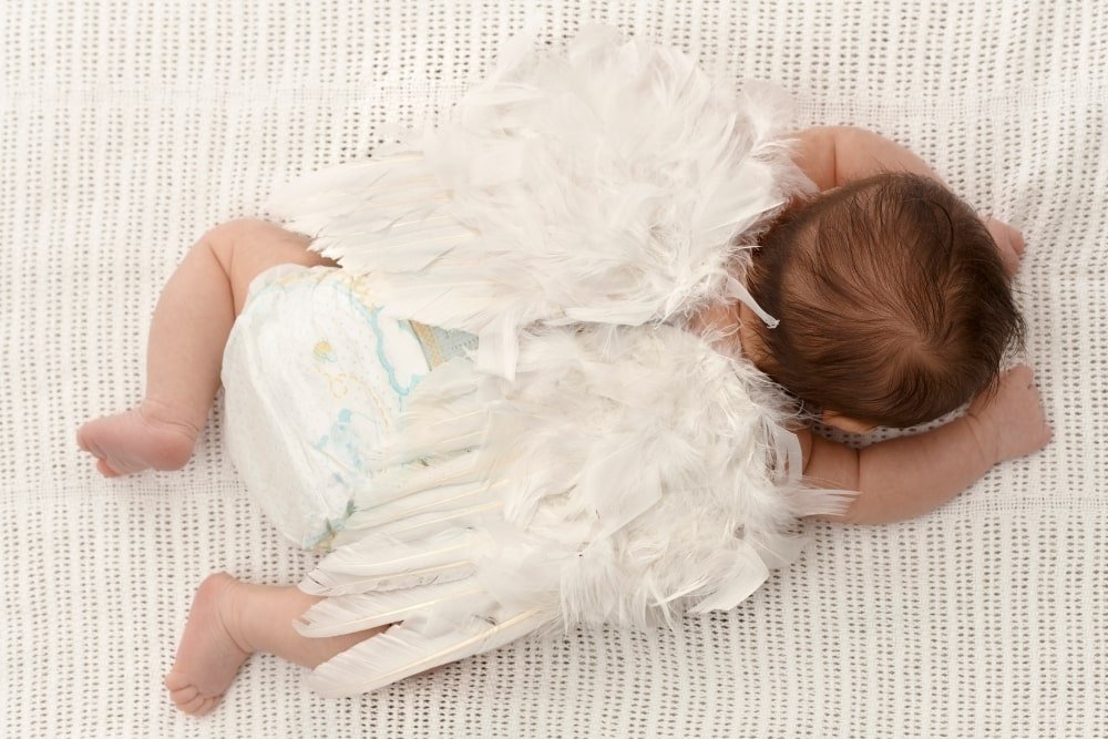 61 Angel Names for Boys and Girls With Meanings
