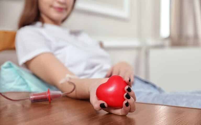 can-you-donate-plasma-or-blood-while-pregnant