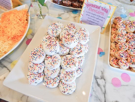 baby shower cookies